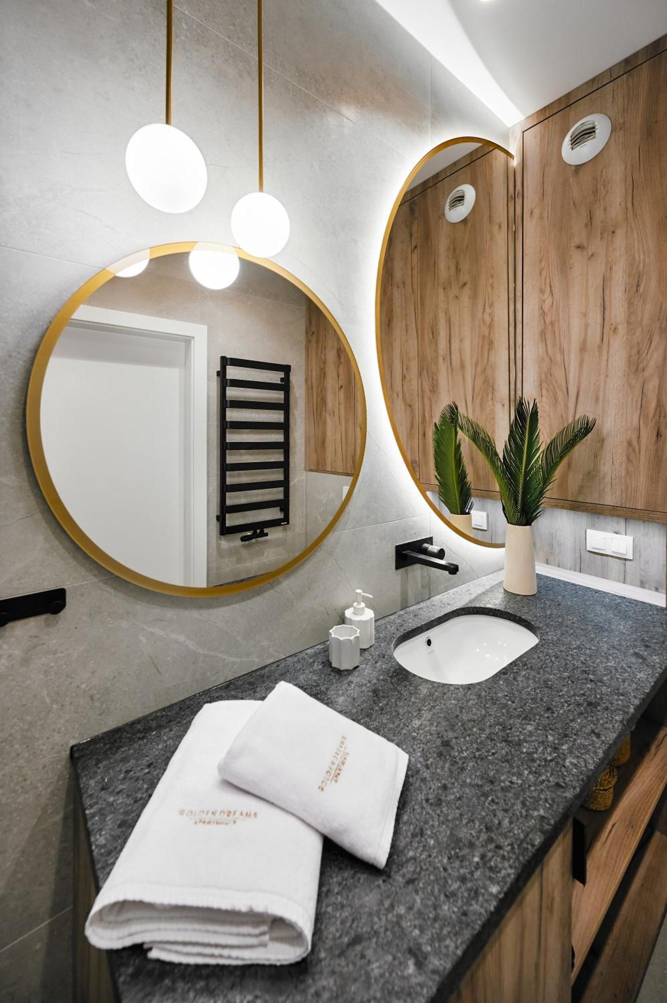 Golden Dreams Luxury Apartments 21 Cracovia Exterior foto